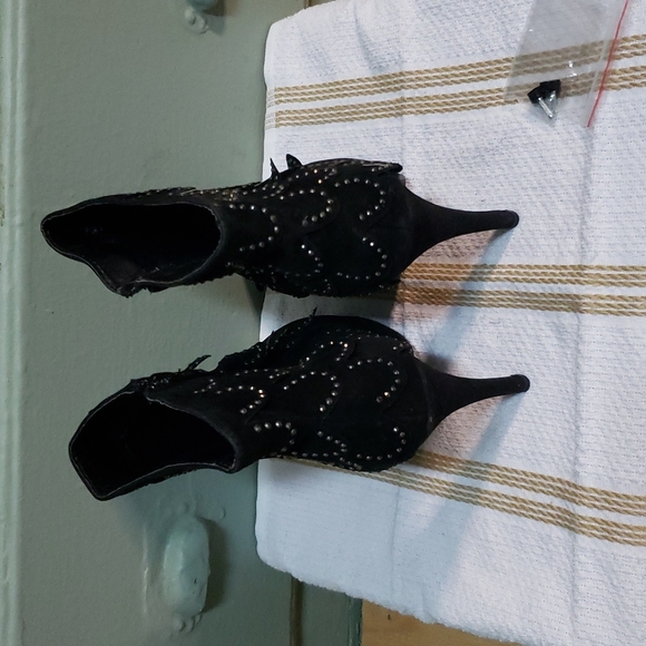 Black bootie - Picture 4 of 5